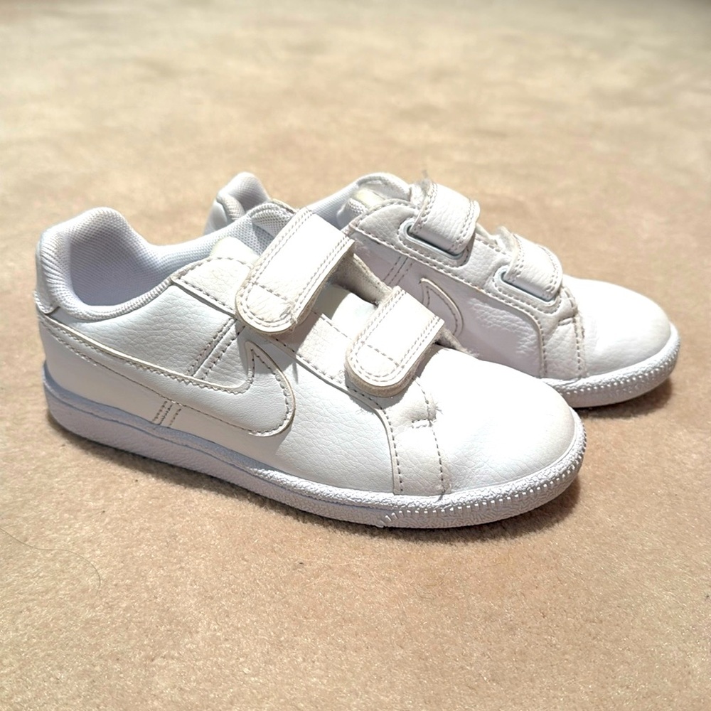 EUC Nikes All White Velcro Straps